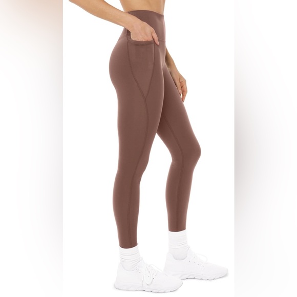 PAVOI ACTIVE‎ Leggings with Pockets | Compressive High Waisted Butt Sculpting - Picture 1 of 5